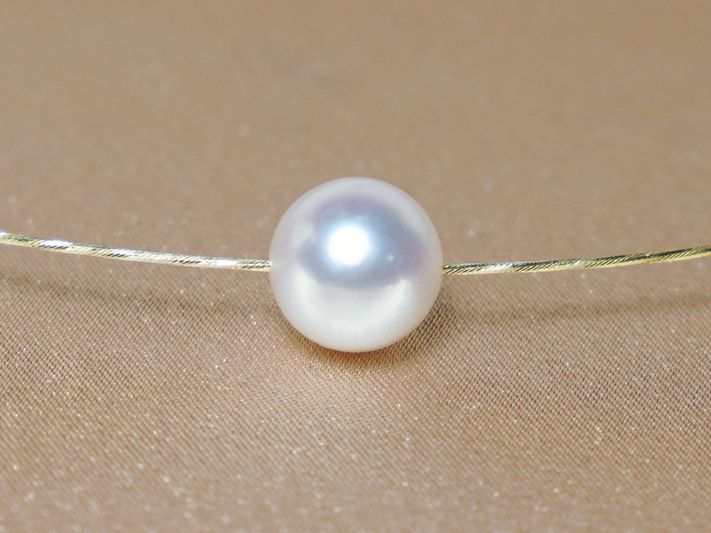 Jihomořská perla na zlatém lanku WW01YN-W Jihomořská perla na zlatém lanku WW01YN-W