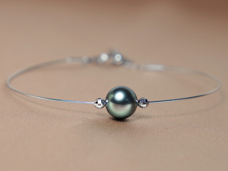 Zlatý náramek 18K s tahitskou perlou AAA WW07WB-T Zlatý náramek 18K s tahitskou perlou AAA WW07WB-T