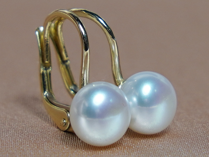 Zlaté náušnice 14K s pravými bílými perlami DS701YBE-W Zlaté náušnice 14K s pravými bílými perlami DS701YBE-W