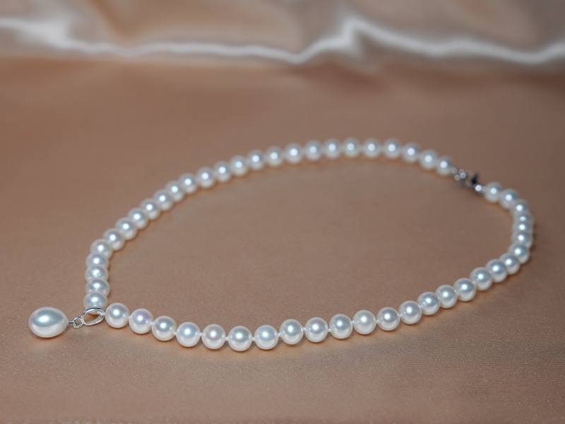 Perlový náhrdelník bílé říční perly RSND7580AAAwQ Perlový náhrdelník bílé říční perly RSND7580AAAwQ