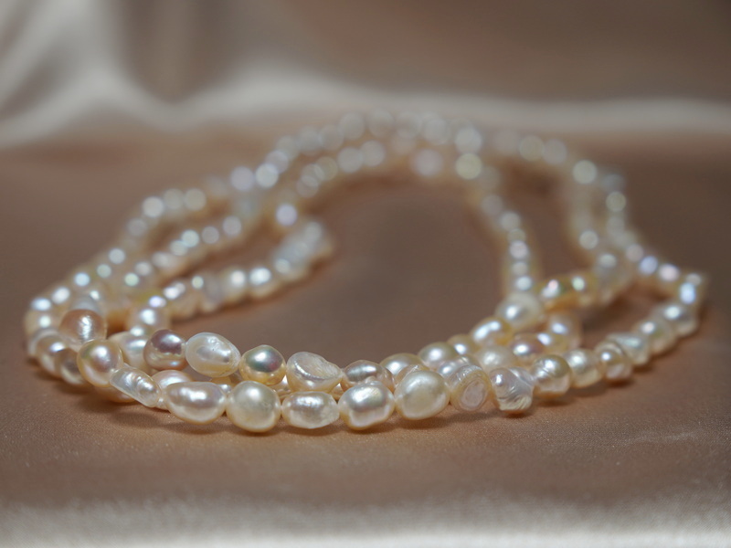 Dlouhý perlový náhrdelník BON7080Gp Dlouhý perlový náhrdelník BON7080Gp