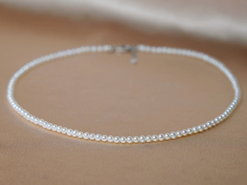 Perlový náhrdelník pravé říční perly 3 mm NRSN3035AA+wJ Perlový náhrdelník pravé říční perly 3 mm NRSN3035AA+wJ