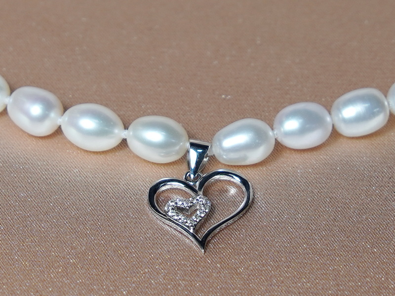 Personalizovaný perlový náhrdelník PS012 Personalizovaný perlový náhrdelník PS012