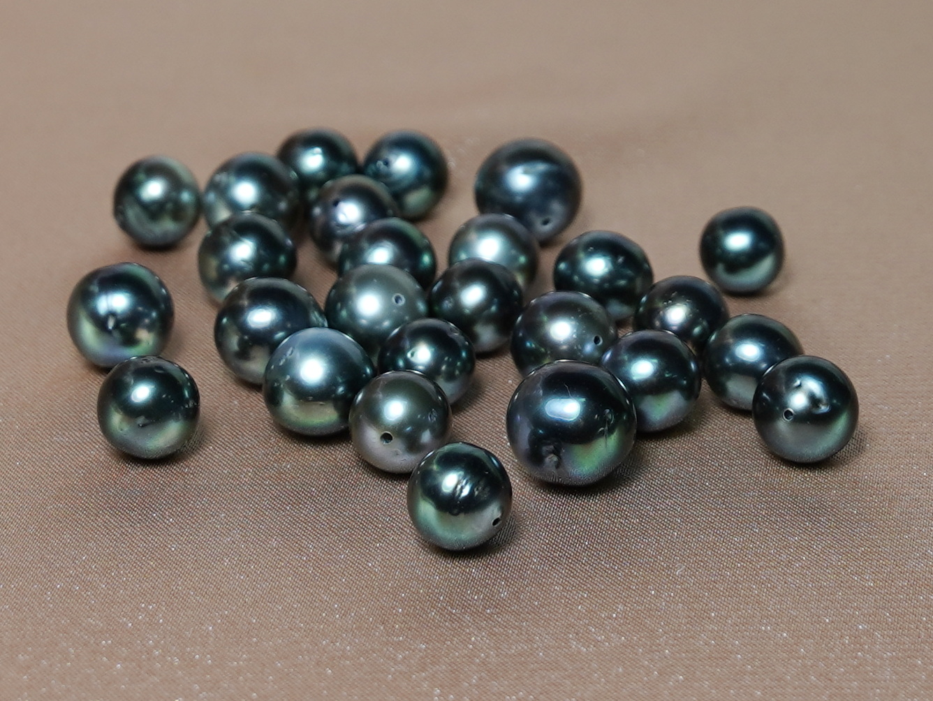 Pravá tahitská perla TP8010A+Z Pravá tahitská perla TP8010A+Z