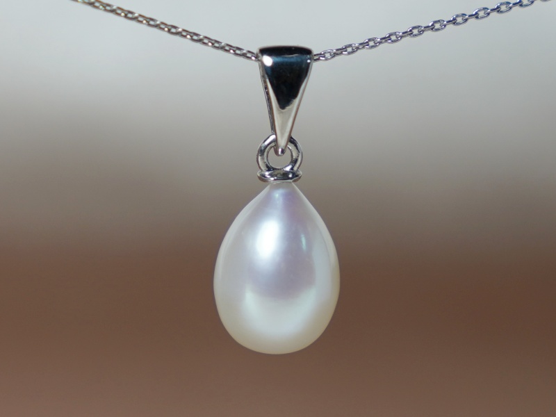 Přívěsek s perlou FTwP005wJ Přívěsek s perlou FTwP005wJ