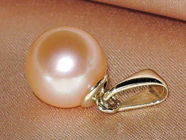 Přívěsek s perlou RPP002pM Přívěsek s perlou RPP002pM