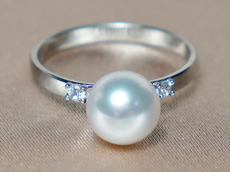 Zlatý prsten 14K s akoya perlou a brilianty BC027WR-A Zlatý prsten 14K s akoya perlou a brilianty BC027WR-A