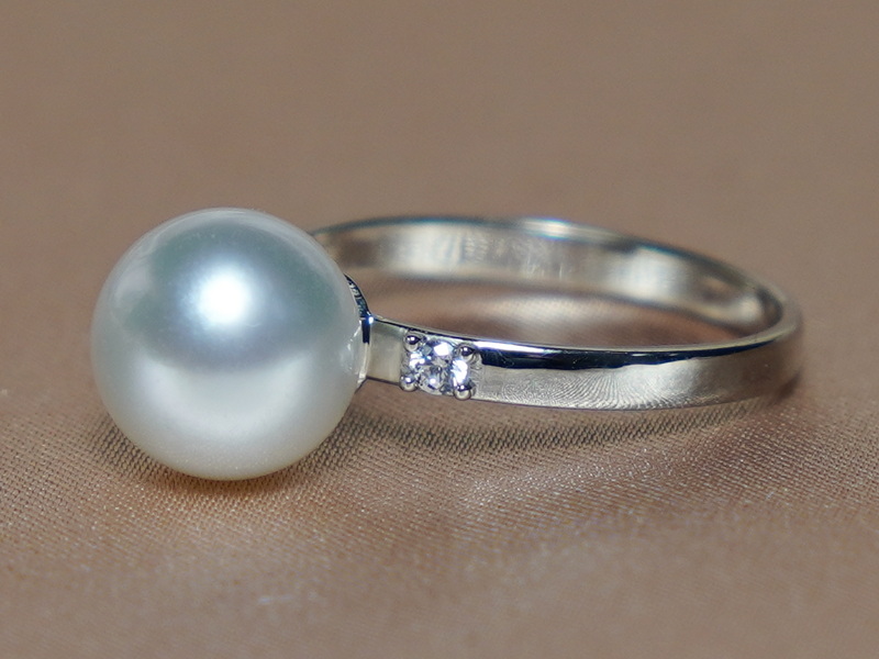 Zlatý prsten 14K s perlou Jižního Pacifiku BC027WR-W Zlatý prsten 14K s perlou Jižního Pacifiku BC027WR-W