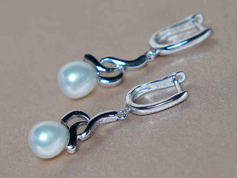 Stříbrné perlové náušnice visací PE2158SH Stříbrné perlové náušnice visací PE2158SH