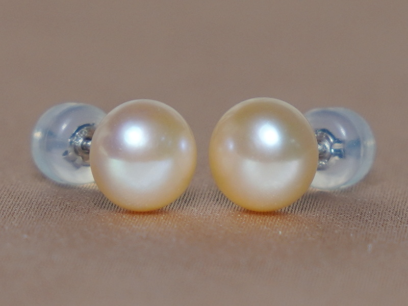 14K zlaté napichovací perlové náušnice PSE14WG 14K zlaté napichovací perlové náušnice PSE14WG