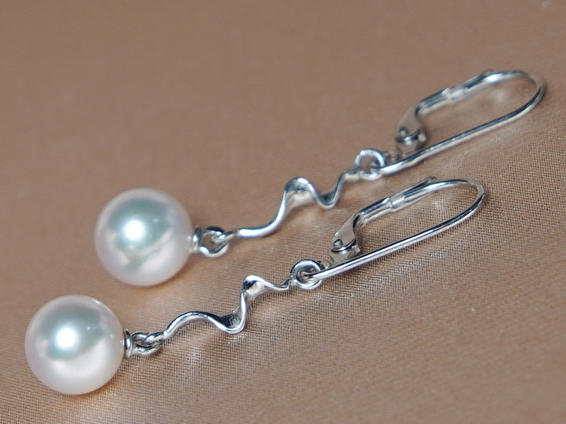 Zlaté náušnice 14K japonské Akoya perly AE002C Zlaté náušnice 14K japonské Akoya perly AE002C