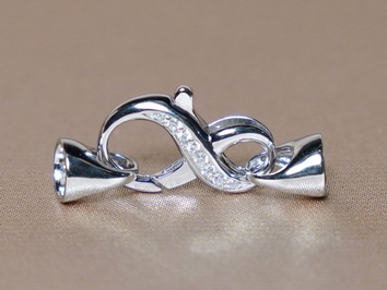 Elegantní stříbrný perlový uzávěr NEKONEČNO K02 K02 Elegantní stříbrný perlový uzávěr NEKONEČNO K02 K02