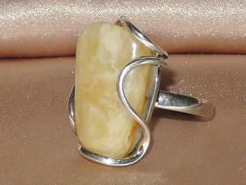 Jantarový prsten JR06JX Jantarový prsten JR06JX