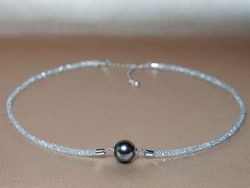 Náhrdelník s černou tahitskou perlou 11mm MTN1112H Náhrdelník s černou tahitskou perlou 11mm MTN1112H