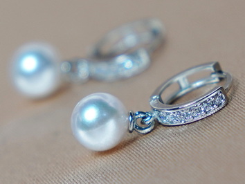 Zlaté náušnice pravé japonské akoya perly AAA DS120WE-A Zlaté náušnice pravé japonské akoya perly AAA DS120WE-A