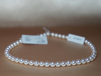 Perlový náhrdelník TEN-NYO 7580 Perlový náhrdelník TEN-NYO 7580