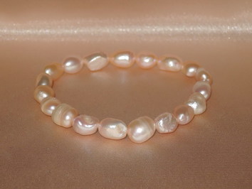 Perlový náramek BB7080pG Perlový náramek BB7080pG