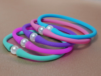 Perlový náramek na léto bílá perla SPB001FW Perlový náramek na léto bílá perla SPB001FW