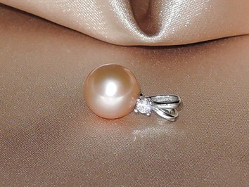 Přívěsek s perlou BC025WFP-P Přívěsek s perlou BC025WFP-P