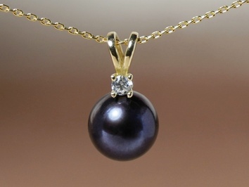 Přívěsek s perlou BC025YFP-B Přívěsek s perlou BC025YFP-B