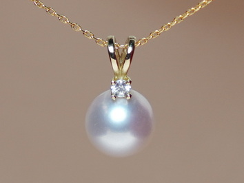 Přívěsek s perlou BC025YP-A Přívěsek s perlou BC025YP-A