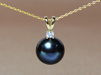 Přívěsek s perlou BC026WBP-B Přívěsek s perlou BC026WBP-B