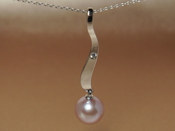 Přívěsek s perlou BC04SP-P Přívěsek s perlou BC04SP-P