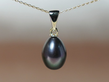 Přívěsek s perlou FTyP005bJ Přívěsek s perlou FTyP005bJ