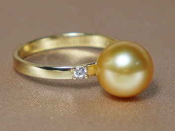 Zlatý prsten 14K s perlou Jižního Pacifiku BC027YR-G Zlatý prsten 14K s perlou Jižního Pacifiku BC027YR-G