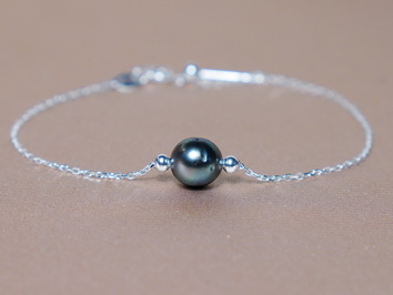 Stříbrný náramek s tahitskou perlou T123SU Stříbrný náramek s tahitskou perlou T123SU