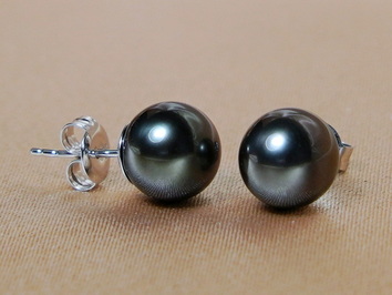 Zlaté napichovací náušnice z tahitských perel AAA TAE500wQ Zlaté napichovací náušnice z tahitských perel AAA TAE500wQ