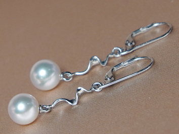 Zlaté náušnice 14K japonské Akoya perly AE002C Zlaté náušnice 14K japonské Akoya perly AE002C