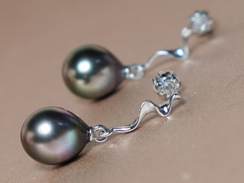 Zlaté náušnice 14K s tahitskými perlami TDwE200ZM Zlaté náušnice 14K s tahitskými perlami TDwE200ZM