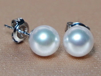 Zlaté náušnice 14K japonské akoya perly AAA AE585AAAwP Zlaté náušnice 14K japonské akoya perly AAA AE585AAAwP