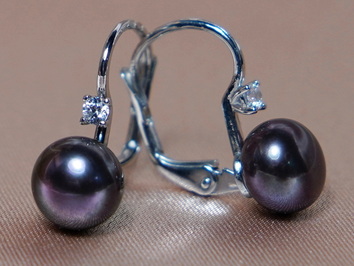 Zlaté perlové náušnice BC022WBE-B Zlaté perlové náušnice BC022WBE-B