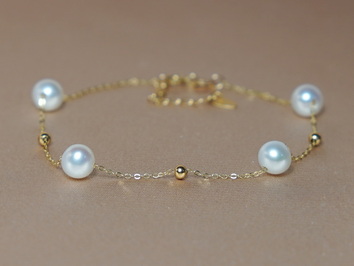 Zlatý náramek 18K s pravými sladkovodními perlami PB824SP Zlatý náramek 18K s pravými sladkovodními perlami PB824SP