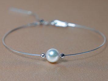 Zlatý náramek s akoya perlou  WW07WB-A Zlatý náramek s akoya perlou  WW07WB-A