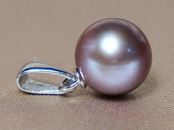 Zlatý přívěsek s purpurovo-fialovou perlou EPP1011wZ Zlatý přívěsek s purpurovo-fialovou perlou EPP1011wZ