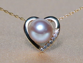 Zlatý přívěsek s růžovou perlou WW011YP-FP Zlatý přívěsek s růžovou perlou WW011YP-FP