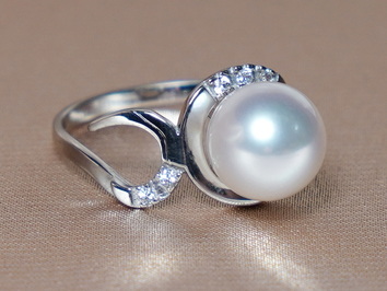 Zlatý prsten s perlou Jižního Pacifiku BC03WR-W Zlatý prsten s perlou Jižního Pacifiku BC03WR-W