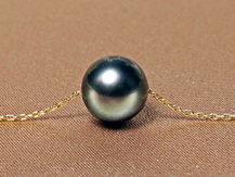 Perlový náhrdelník ve zlatě