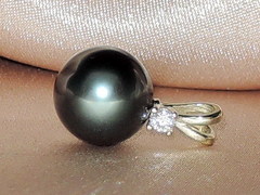 Šperky s tahitskými perlami a brilianty BC110YS-T Prívesok s perlou BC025YP-T najvyššia AAA kvalita BC110YS-T