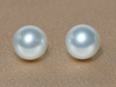 Bílé perly Jižního Pacifiku 10,6 mm s certifikátem PSL SSW100BC.6 Biele perly Južného Pacifiku 10,6 mm s certifikátom PSL SS-314282.1.JPG SSW100BC.6