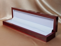 Dřevěná krabička na náhrdelník a náramek DK04X Drevená krabička na náhrdelník-1.JPG DK04X