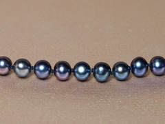 Perlový náhrdelník černé perly ROSN6070AA+bAE Perlový náhrdelník čierne sladkovodné perly ROSN6070AA+bAE.1.JPG ROSN6070AA+bAE