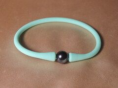 Perlový náramek na léto černá perla SPB001FB Perlový náramok SPB001FB mentolový.jpg SPB001FB