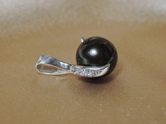 Přívěsek s perlou BC05SP-B Prívesok s riečnou perlou BC05SP-B.JPG BC05SP-B