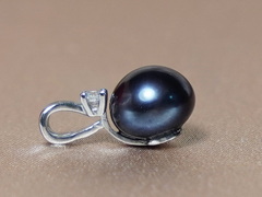 Přívěsek s říční perlou ve stříbře BC026SBP-B Prívesok so sladkovodnou perlou v striebre BC026SBP-B.2.JPG BC026SBP-B