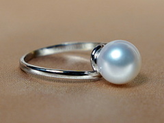 Zlatý prsten 14K s japonskou akoya perlou BC028WR-A Prsten s perlou akoya perla BC028WR-A_1.JPG BC028WR-A