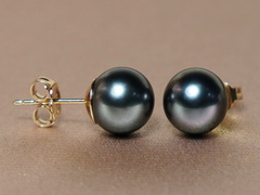 Zlaté napichovací náušnice z tahitských perel AAA TAE500yQ Zlaté napichovacie náušnice z tahitských perál AAA TAE500yQ.1.JPG TAE500yQ